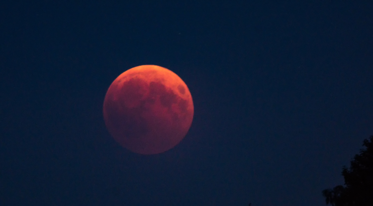 gerhana bulan