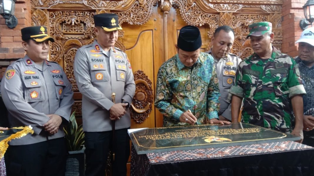 Bupati Lamongan Resmikan Wisma Rehabilitasi Milik Anggota Polisi Viral