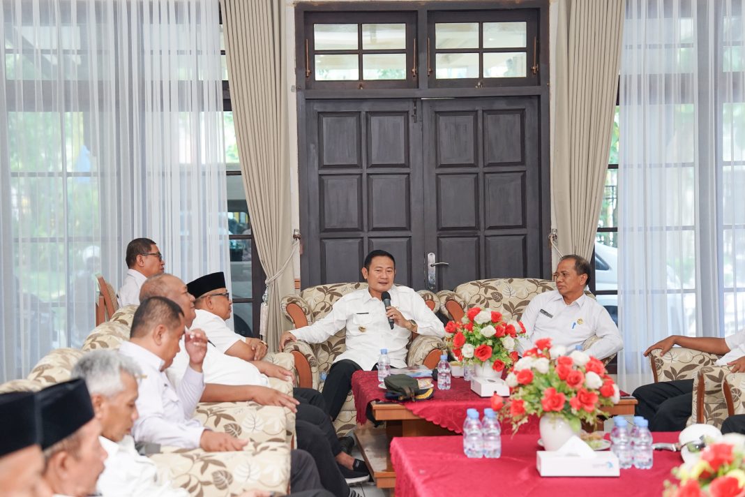 Bupati Lamongan Yuhronur Efendi Segera Keluarkan SK Tentang Perpanjangan Masa Jabatan Kepala Desa
