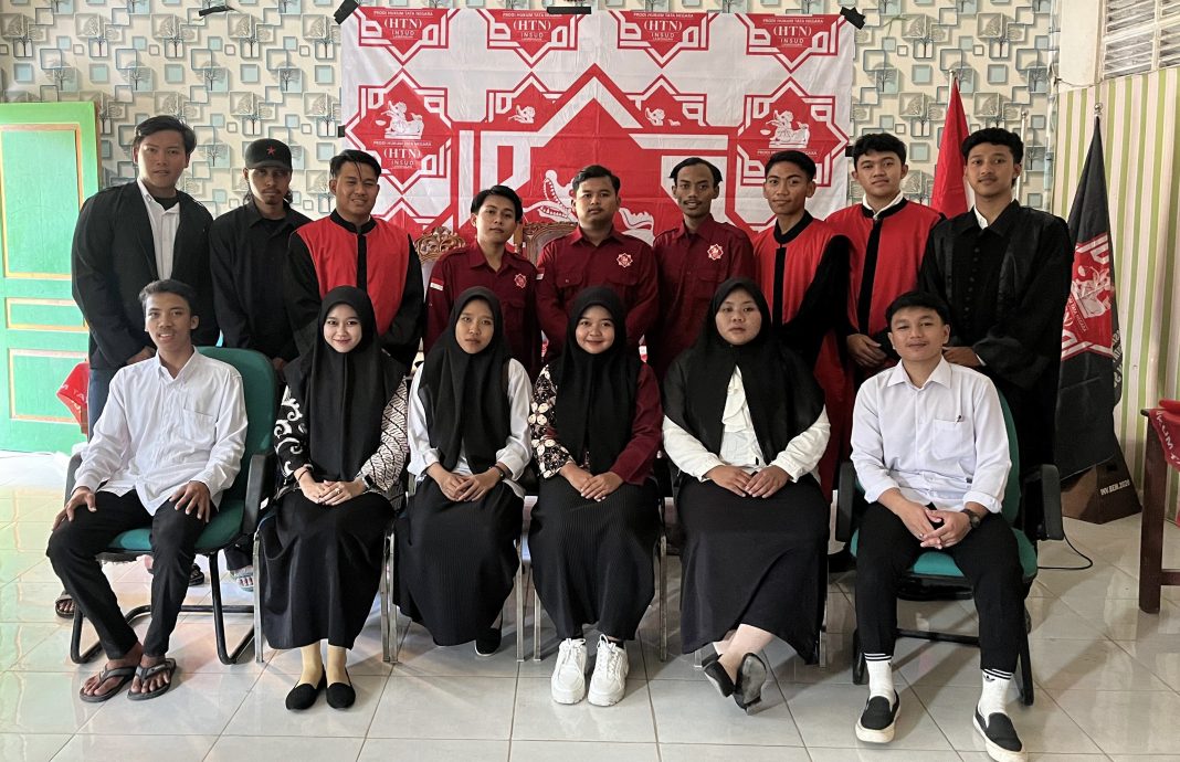 Mahasiswa Hukum Tata Negara Lamongan, Adakan Pelatihan Persidangan Semu.