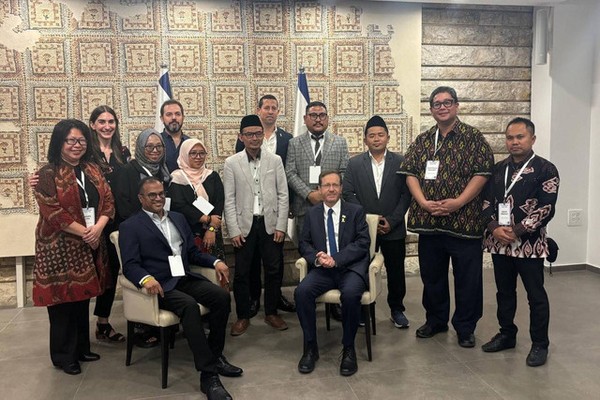 5 Nahdliyin Bertemu Presiden Israel, BEM PTNU: Memalukan !