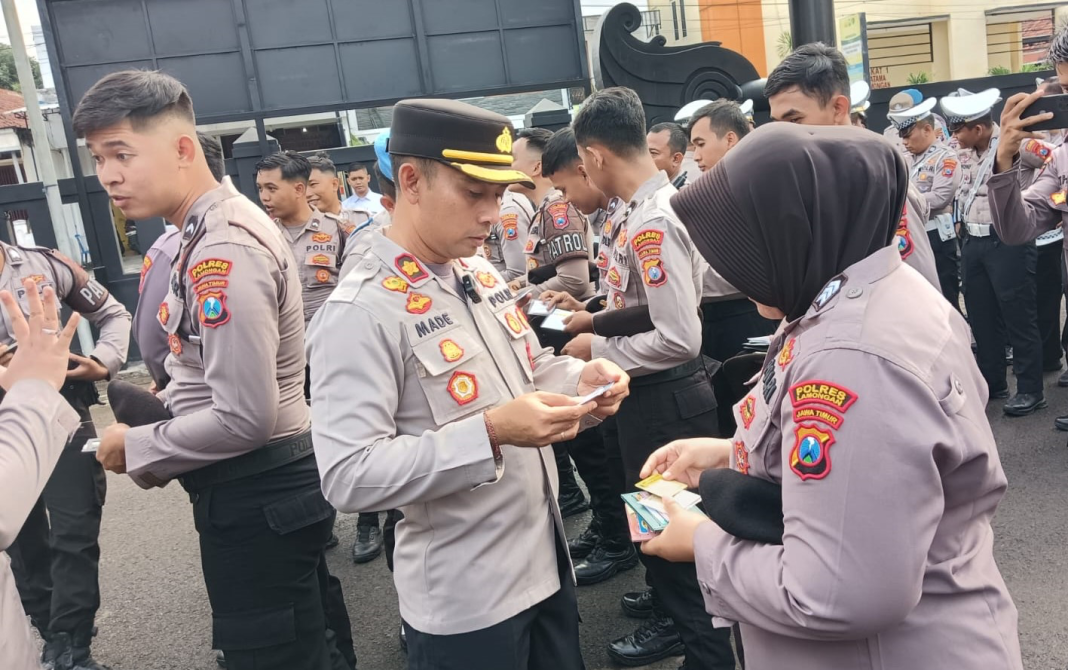 Wakapolres Lamongan Tegaskan Integritas Personel Lewat Kegiatan Gaktibplin